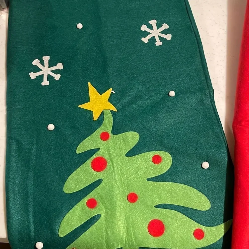 2 Holiday‎ Felt Gift Sacks.  NWOT.